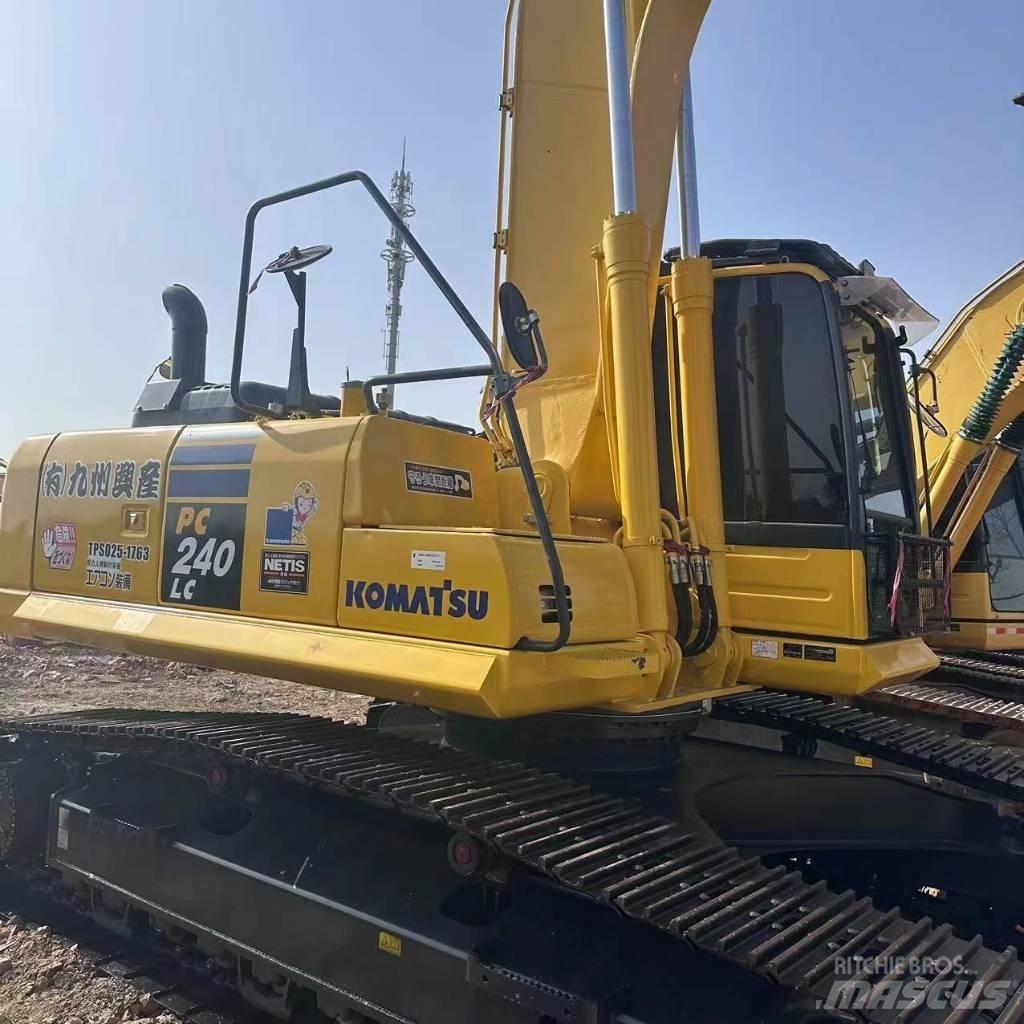 Komatsu PC 240 Гусеничные экскаваторы