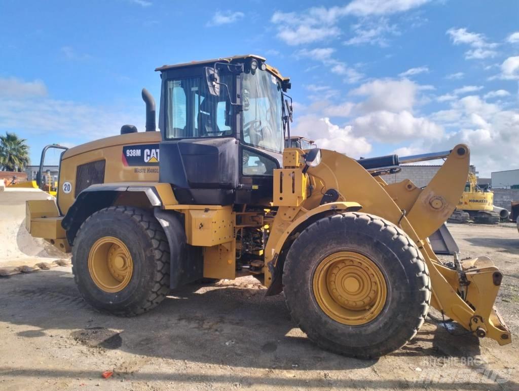 CAT 938 M Фронтальные погрузчики