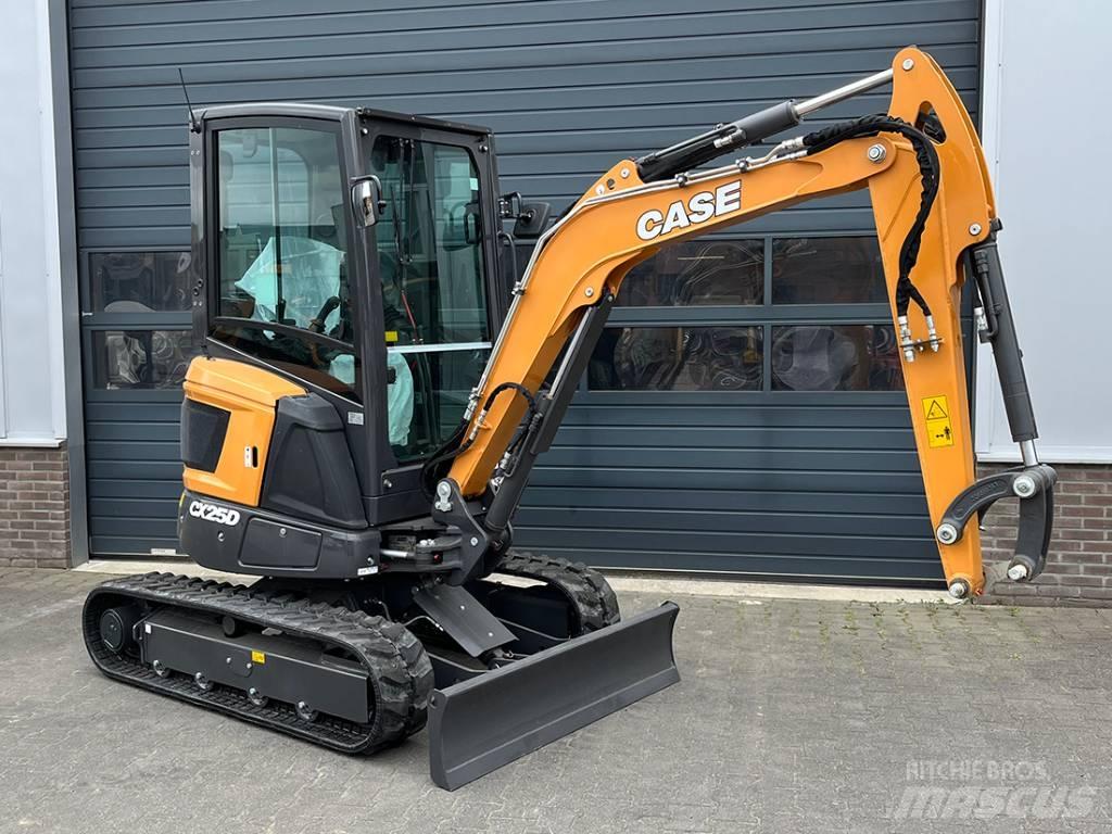 CASE CX 25 D Мини-экскаваторы