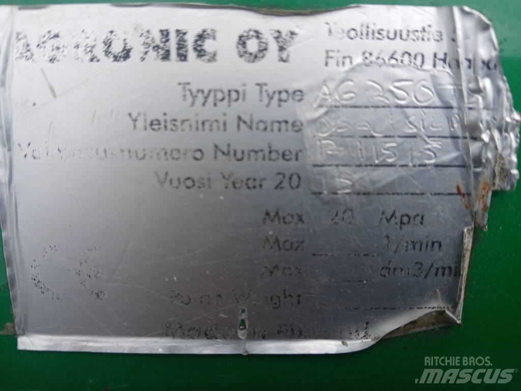 Agronic 250Ts Измельчители тюков