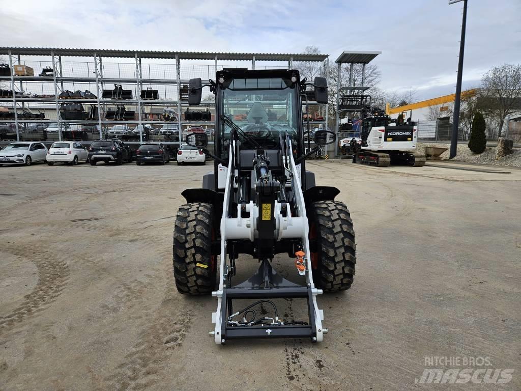 Bobcat L 75 Фронтальные погрузчики