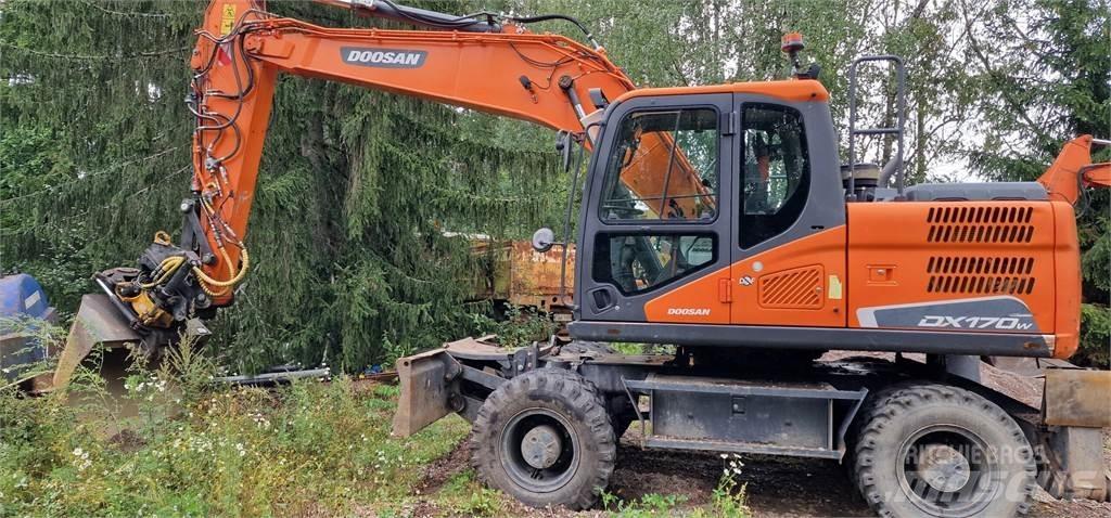 Doosan DX170W Колёсные экскаваторы