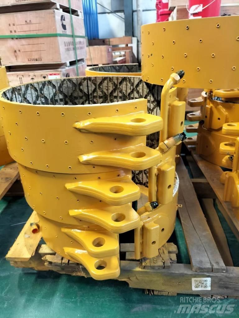 Komatsu D155 Тормозная система