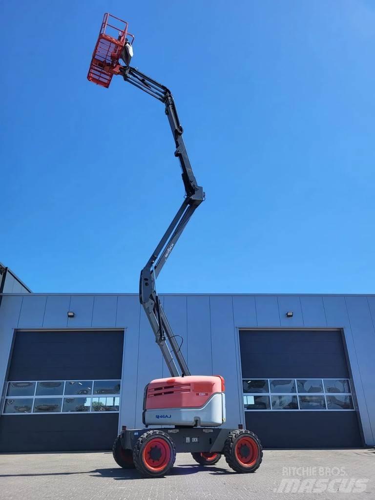 SkyJack SJ 46AJ Коленчатые подъемники