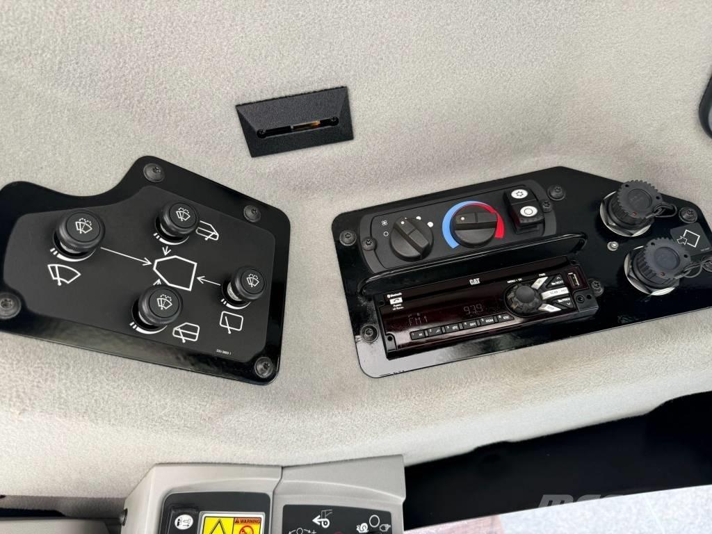 CAT 140 M 3 AWD Грейдеры