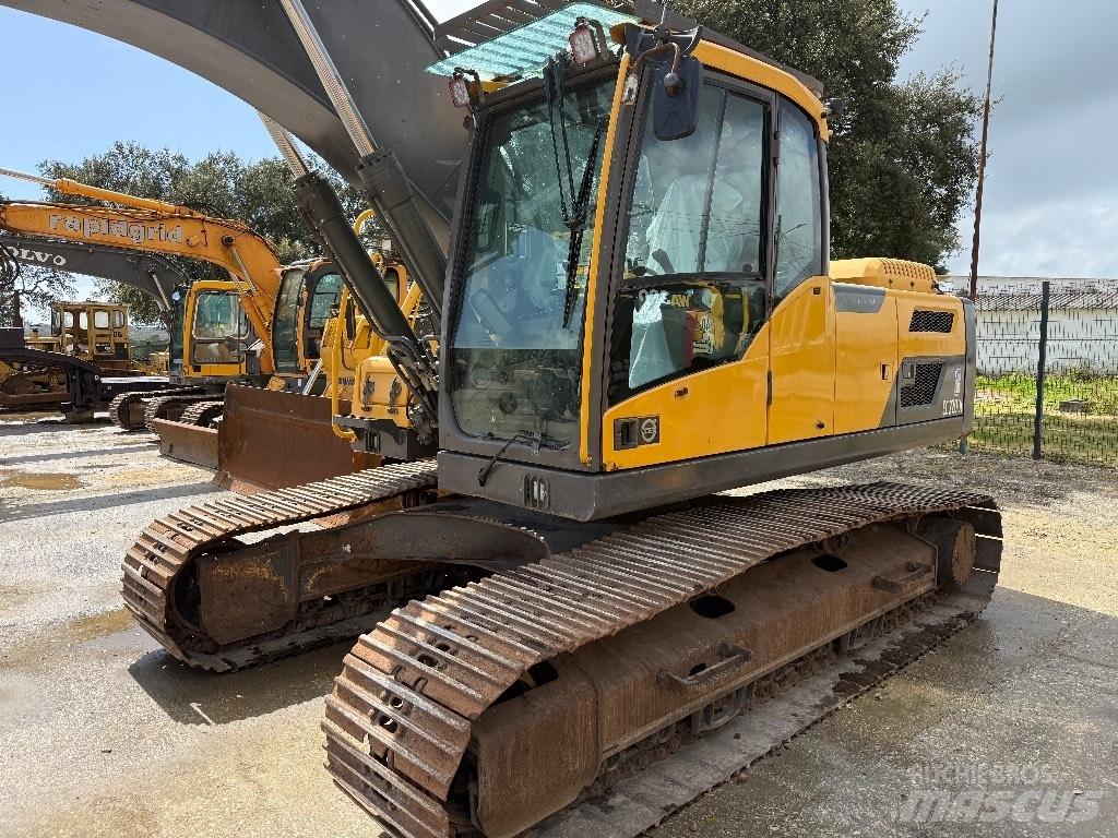 Volvo EC220D Гусеничные экскаваторы