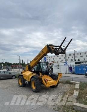 JCB 540-140 Телескопические погрузчики
