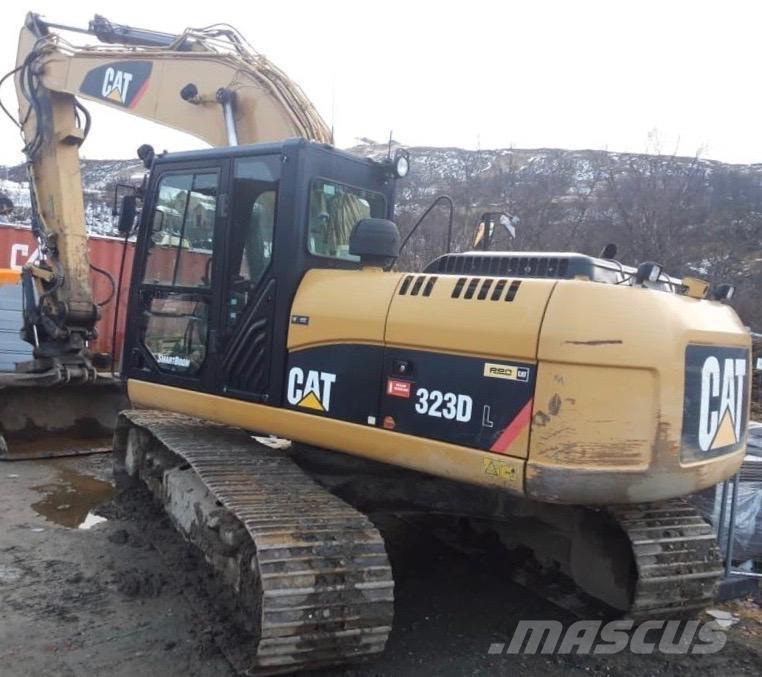 CAT 323 D L Гусеничные экскаваторы