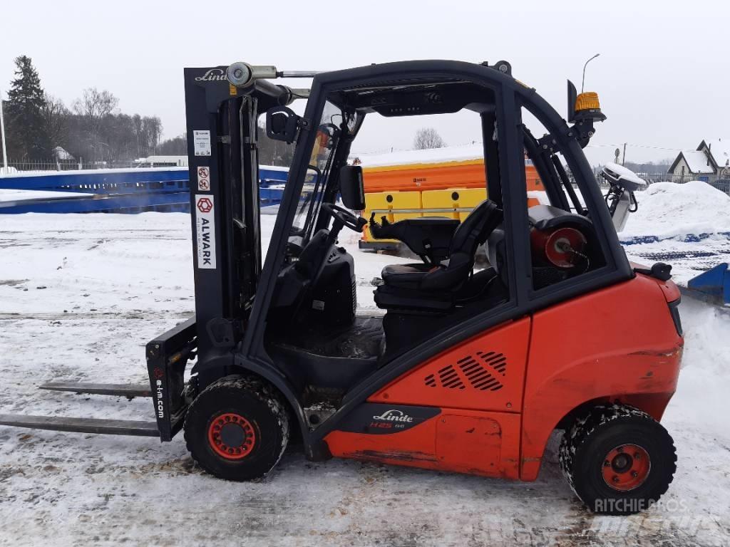 Linde H 25 T Газовые погрузчики