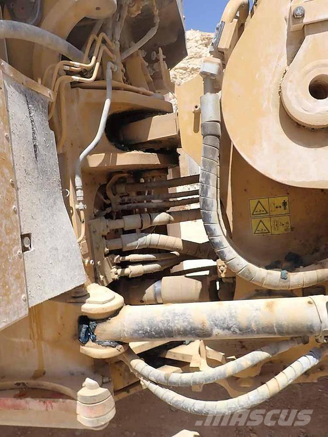 CAT 988K Фронтальные погрузчики