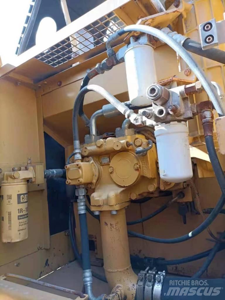 CAT 329 D L Гусеничные экскаваторы