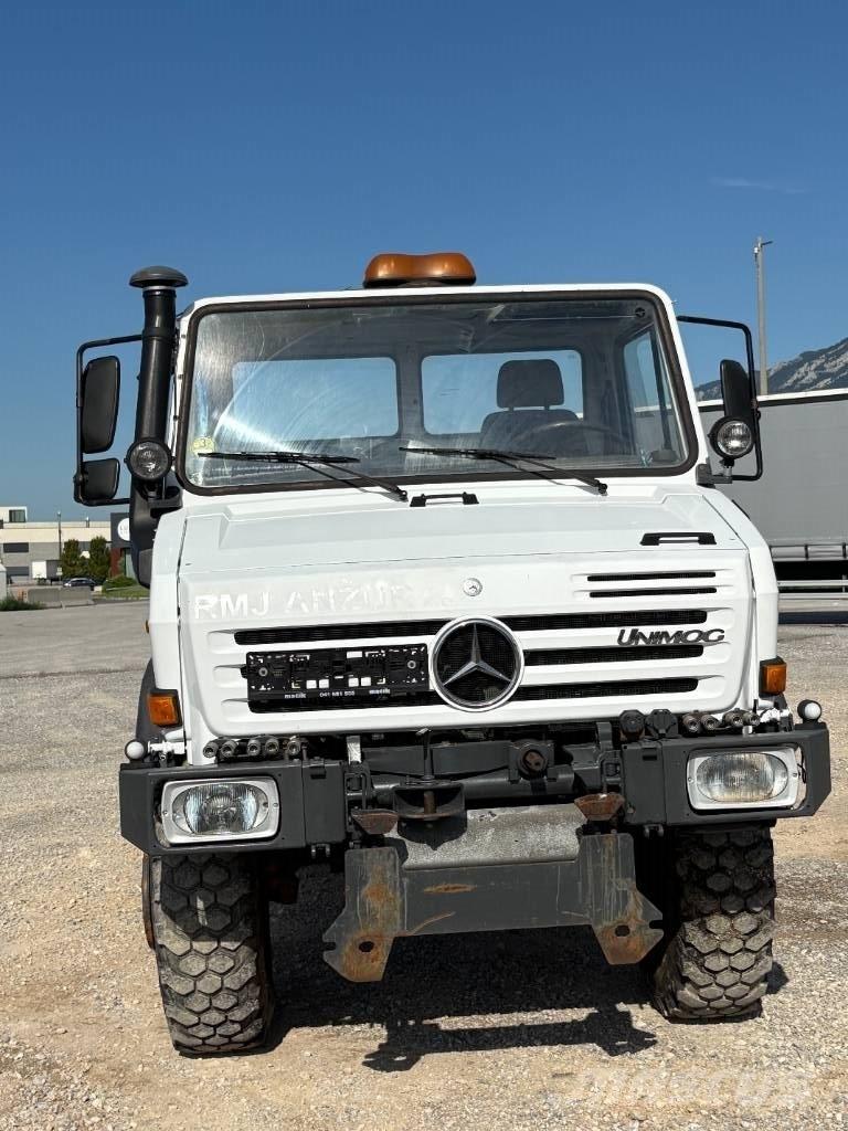 Unimog U1650 Специальные грузовики