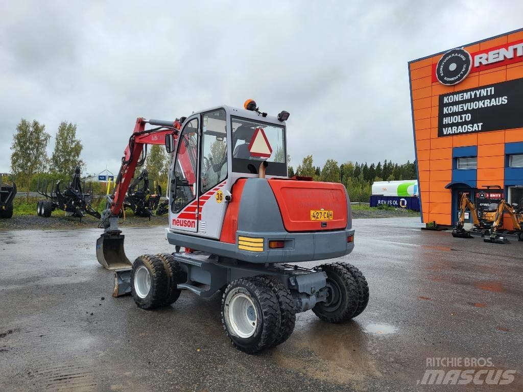 Neuson 6502 WD Колёсные экскаваторы