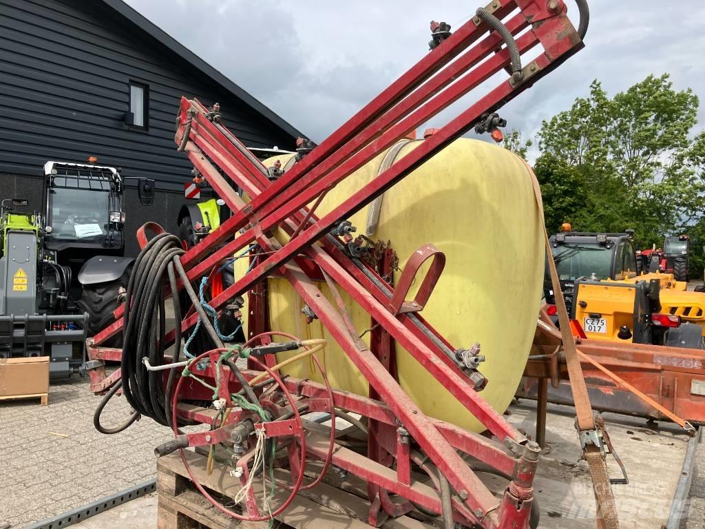 Hardi NK 600 Навесные опрыскиватели