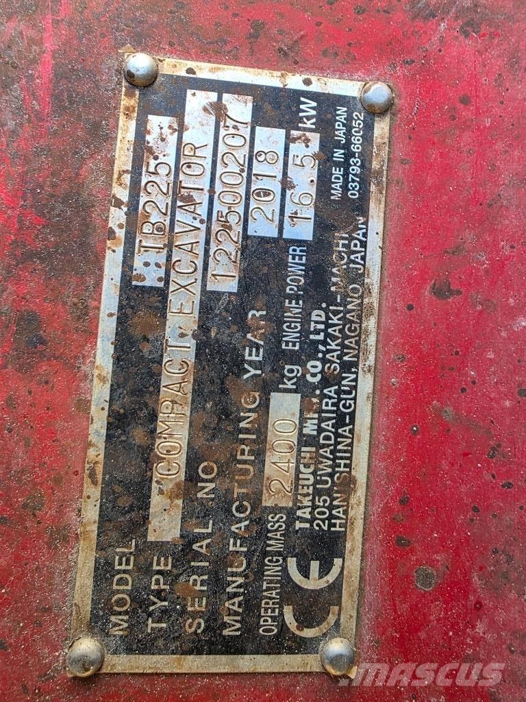 Takeuchi TB 225 Мини-экскаваторы