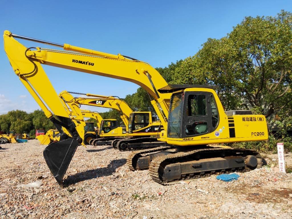 Komatsu PC200-6 Гусеничные экскаваторы