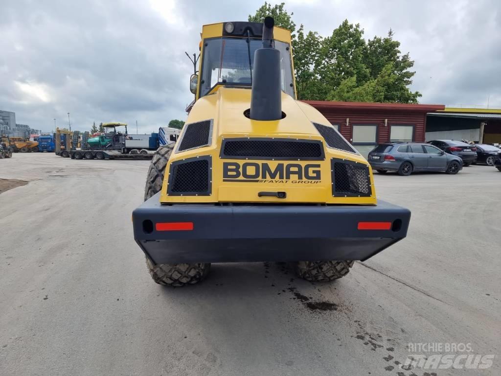 Bomag BW 213 D H-4 Грунтовые катки