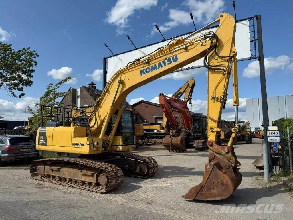 Komatsu PC210LC-8 Гусеничные экскаваторы