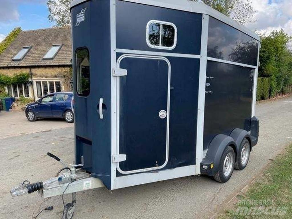 Ifor Williams HB 511 Трейлеры для транспортировки животных