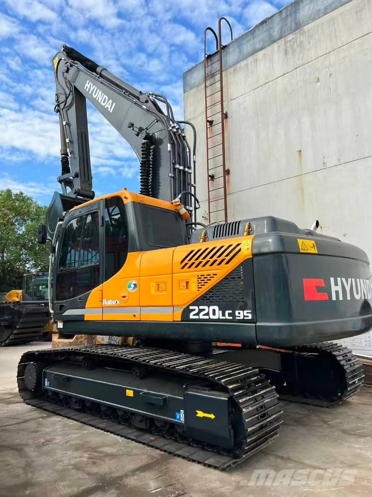 Hyundai R220LC-9S Гусеничные экскаваторы