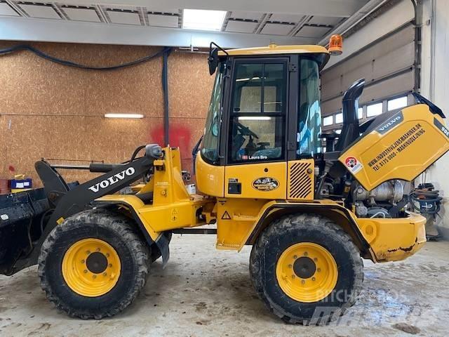 Volvo L 30 G Фронтальные погрузчики