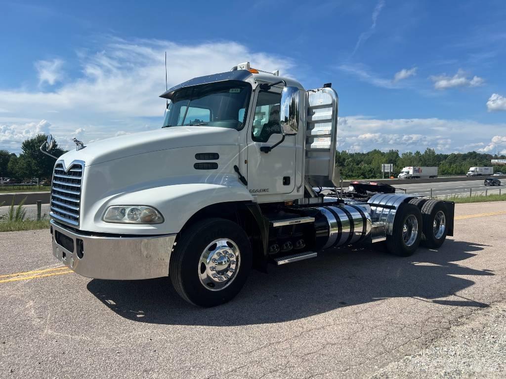 Mack CXU 613 Седельные тягачи