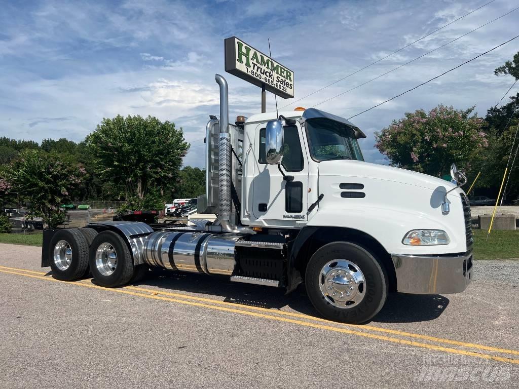 Mack CXU 613 Седельные тягачи