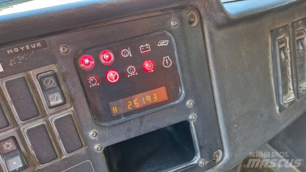 CAT 771D Карьерные самосвалы