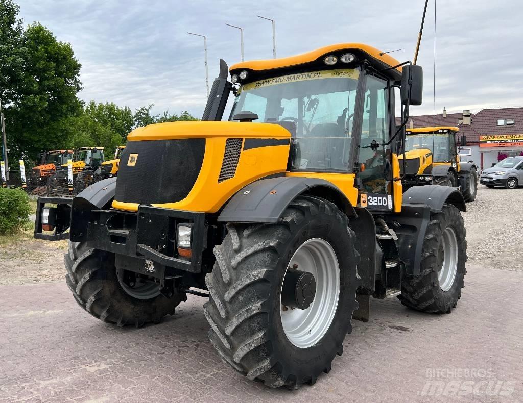 JCB Fastrac 3200 Трактора