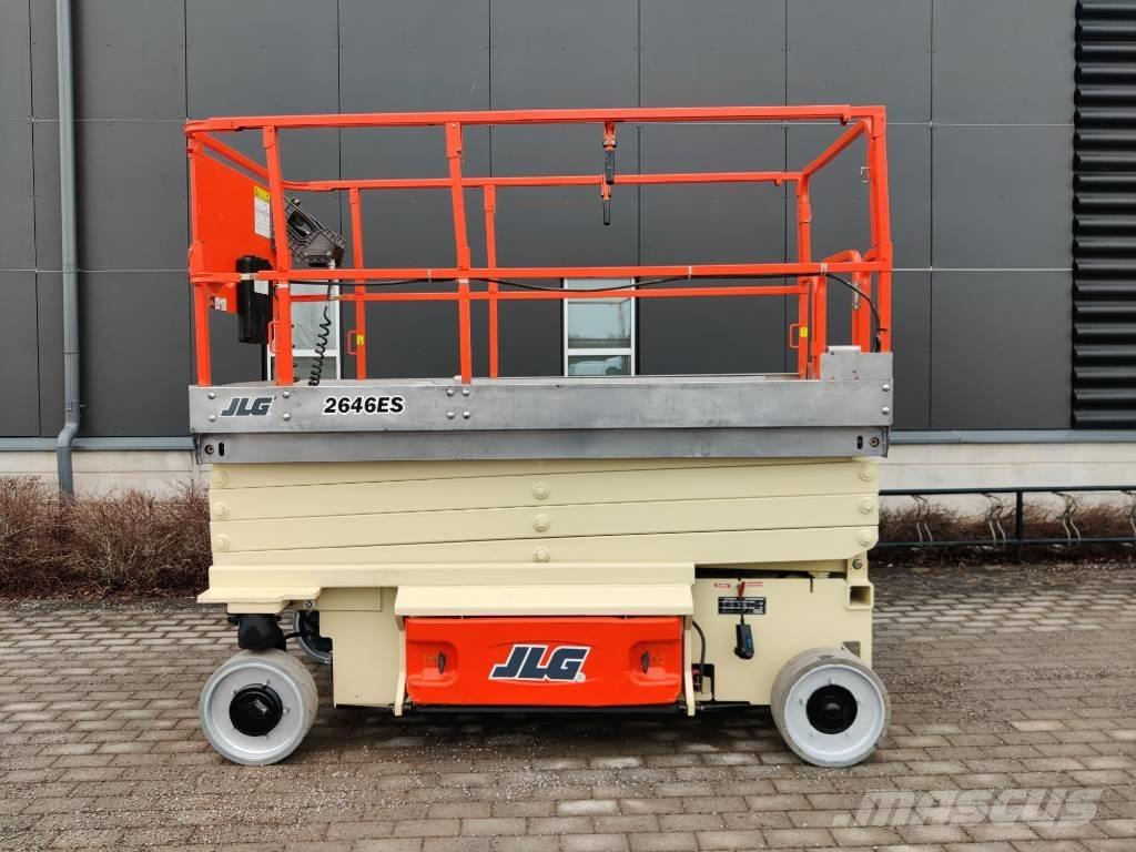 JLG Saxlift 2646 ES Вертикальные мачтовые подъемники