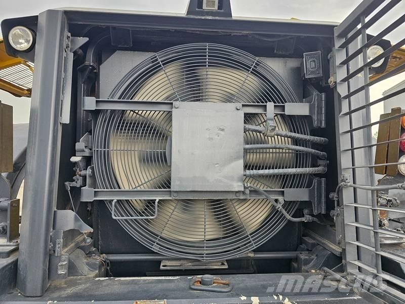 Komatsu WA 470-7 Фронтальные погрузчики