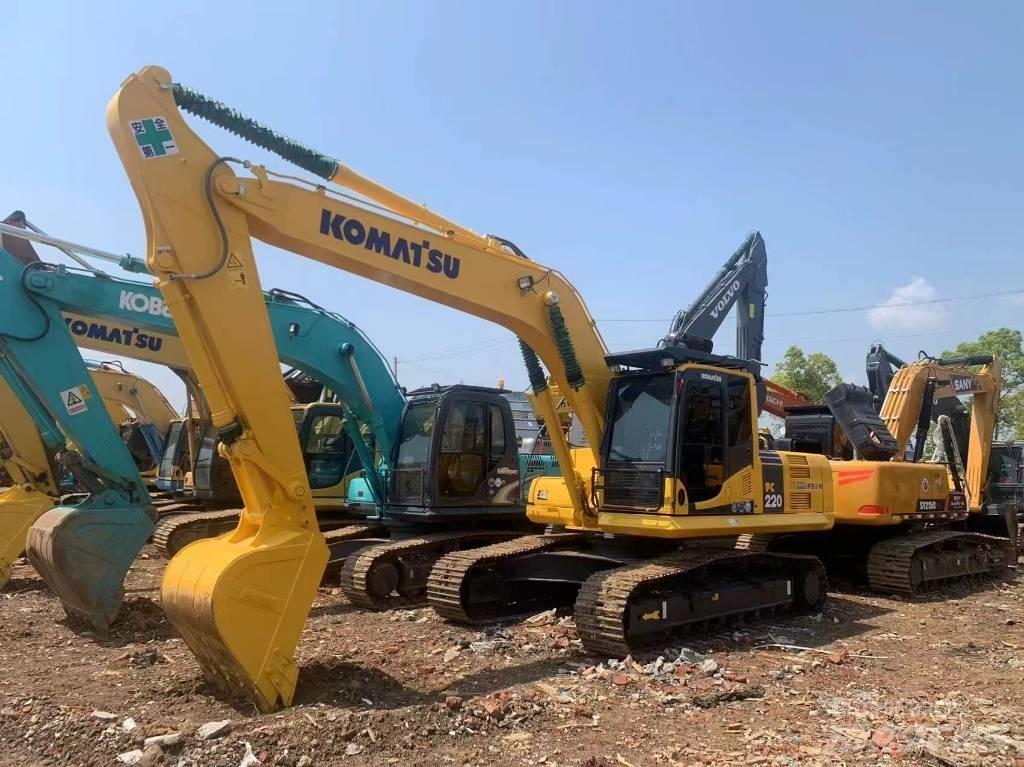 Komatsu PC 200-8 Малые экскаваторы 7т-12т