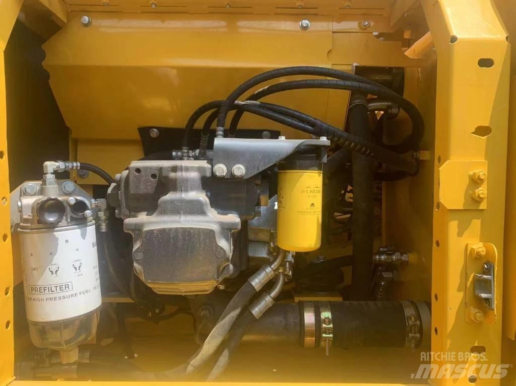 Komatsu PC 200-8 Малые экскаваторы 7т-12т