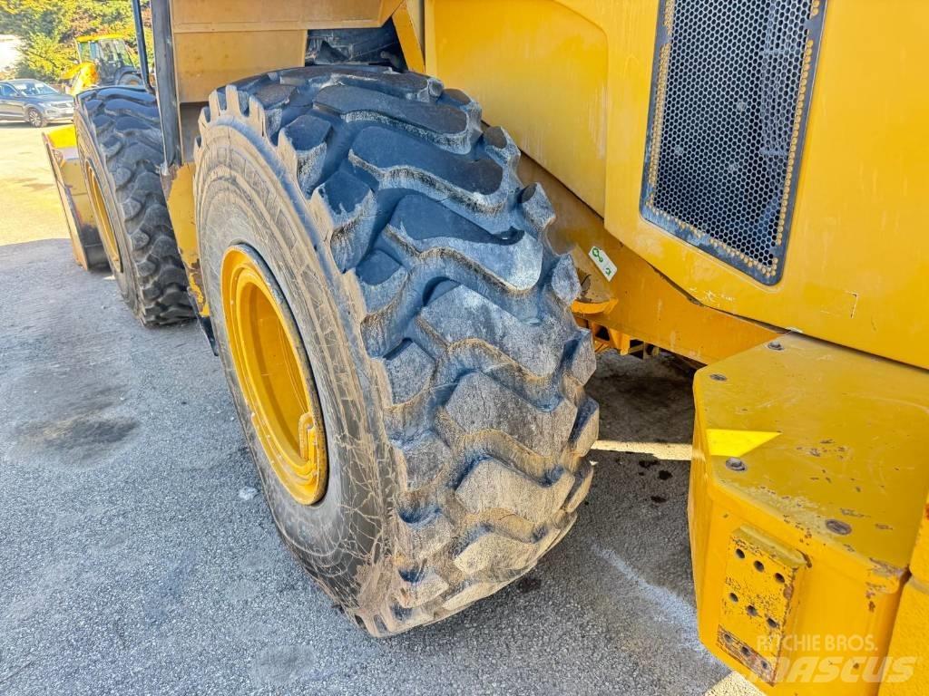 CAT 962 G II Фронтальные погрузчики