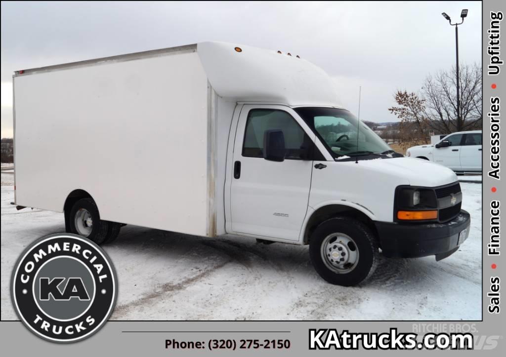 Chevrolet G4500 Грузовики-Фургоны