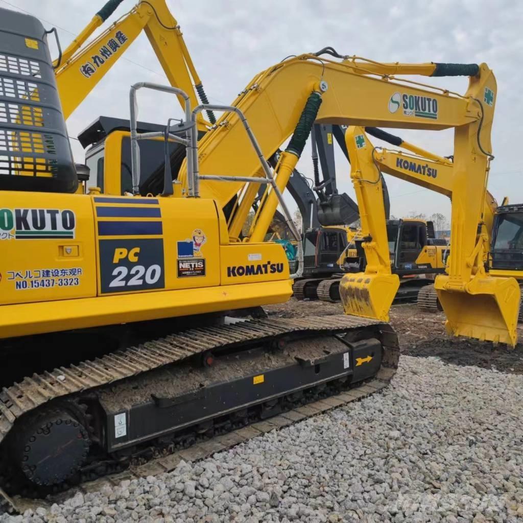 Komatsu PC 220-8 Гусеничные экскаваторы