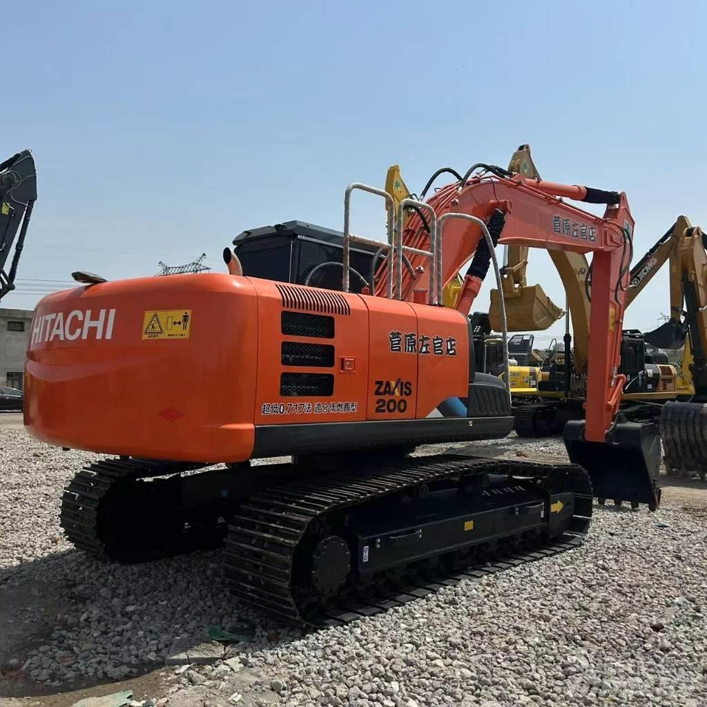 Hitachi 200-3 Гусеничные экскаваторы