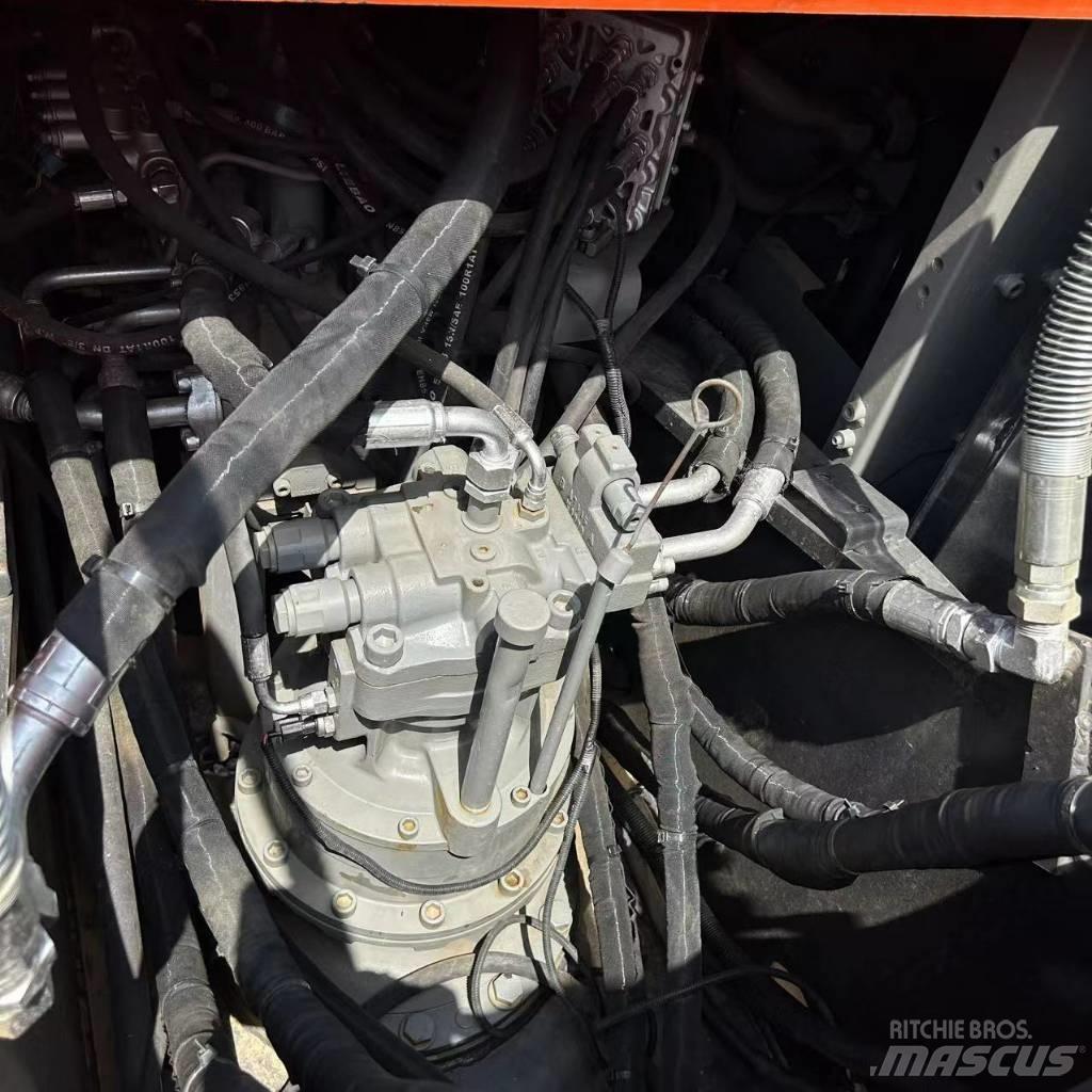 Hitachi 200-3 Гусеничные экскаваторы