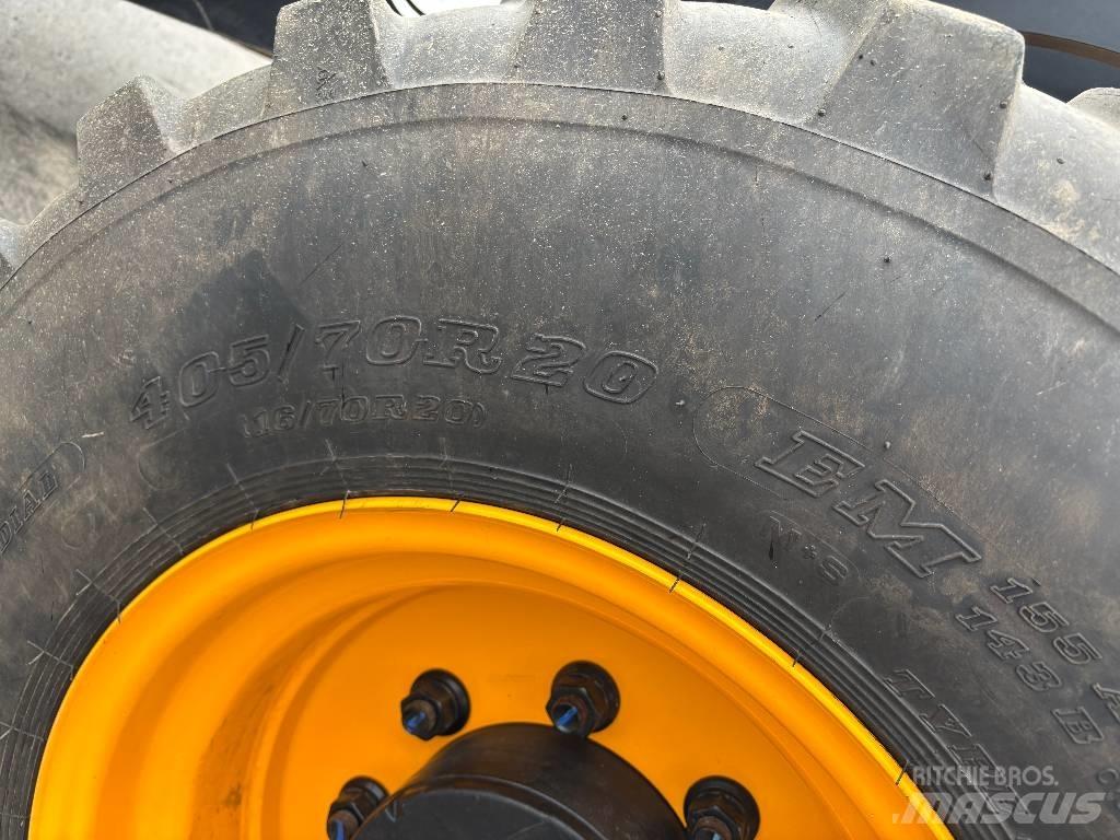 JCB 409 Фронтальные погрузчики