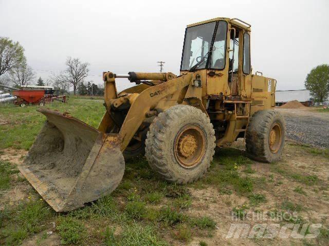 CAT 916 Фронтальные погрузчики