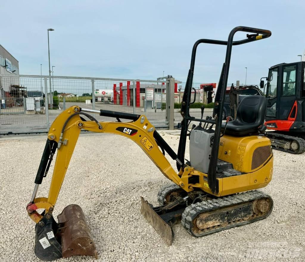 CAT 300.9 D Мини-экскаваторы
