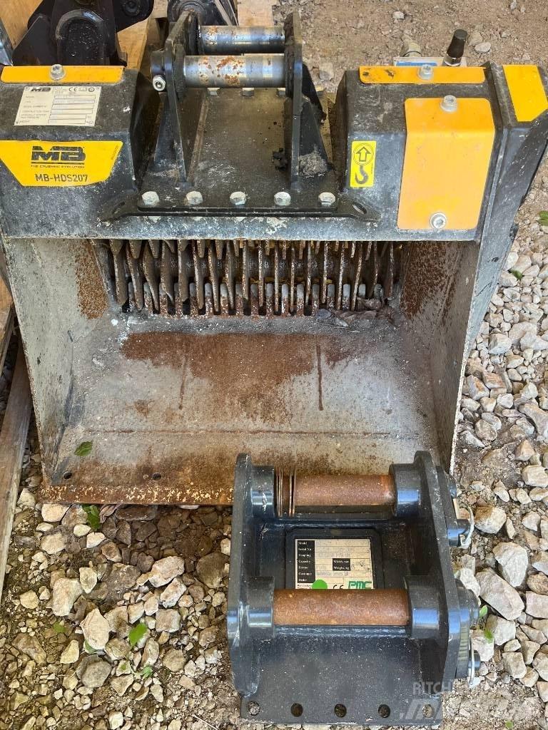 MB Crusher HD207S Ковши