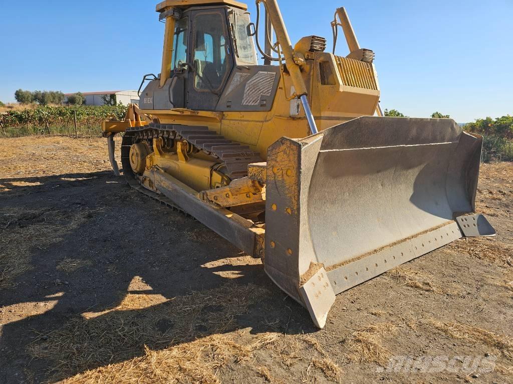 Komatsu D 65 EX 12 Гусеничные бульдозеры