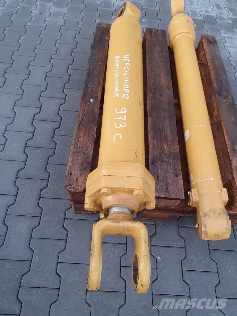 CAT 973 C Оси