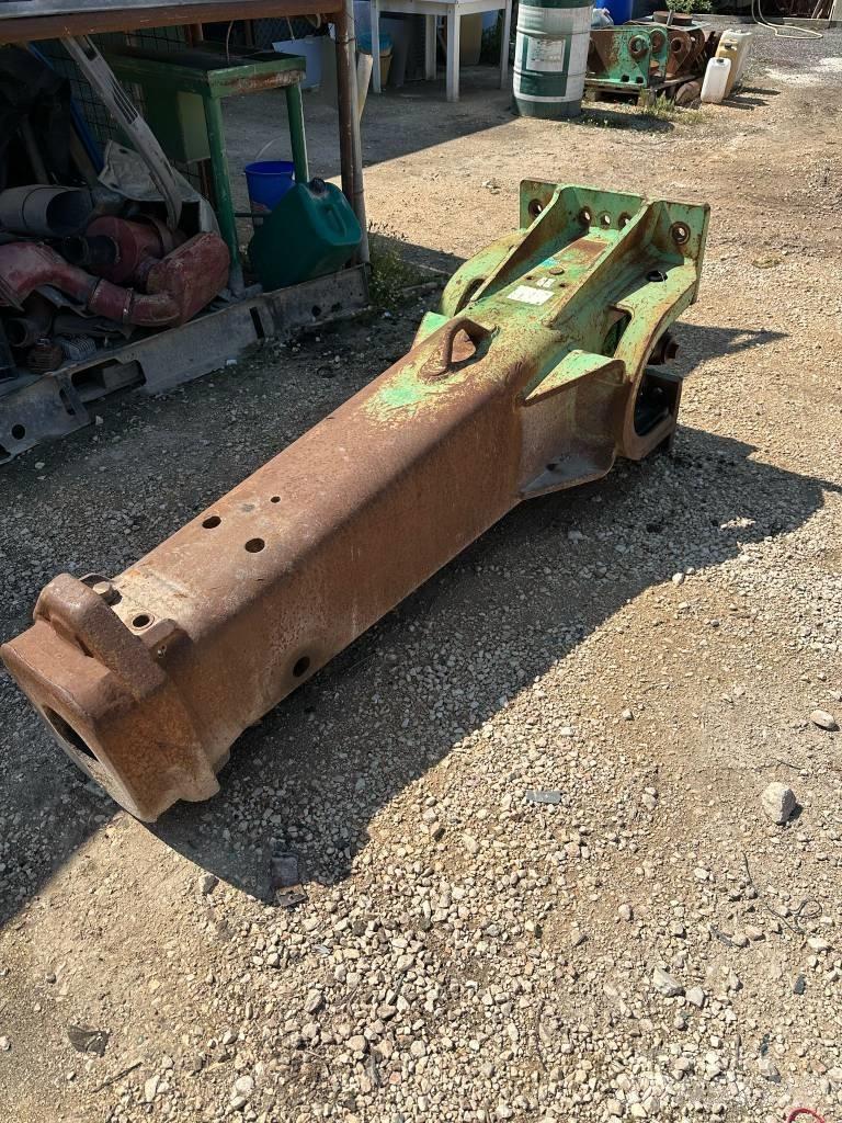 Montabert V 32 Гидромолоты