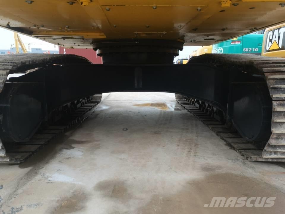 Komatsu PC 220-8 Гусеничные экскаваторы