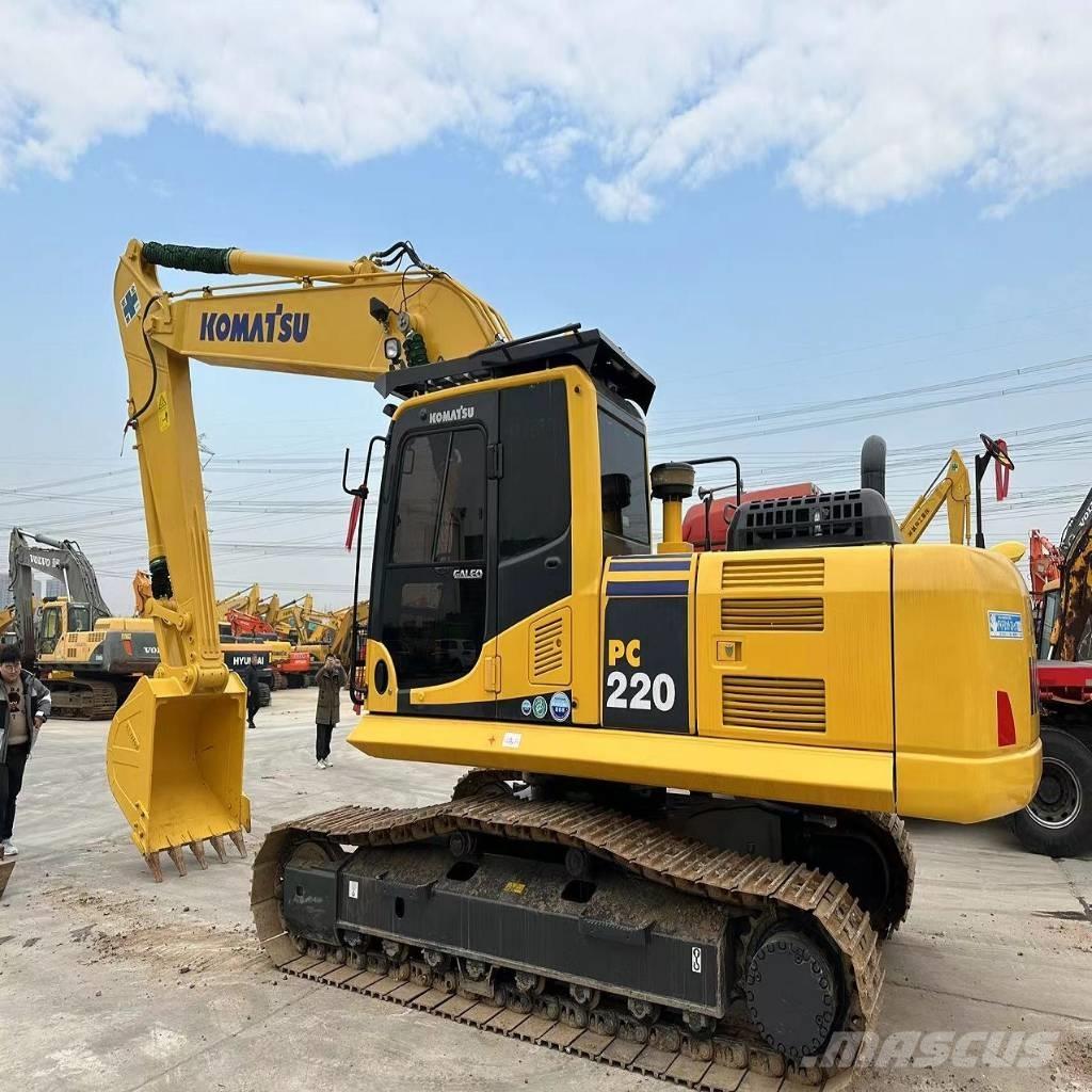 Komatsu PC 220-8 Гусеничные экскаваторы