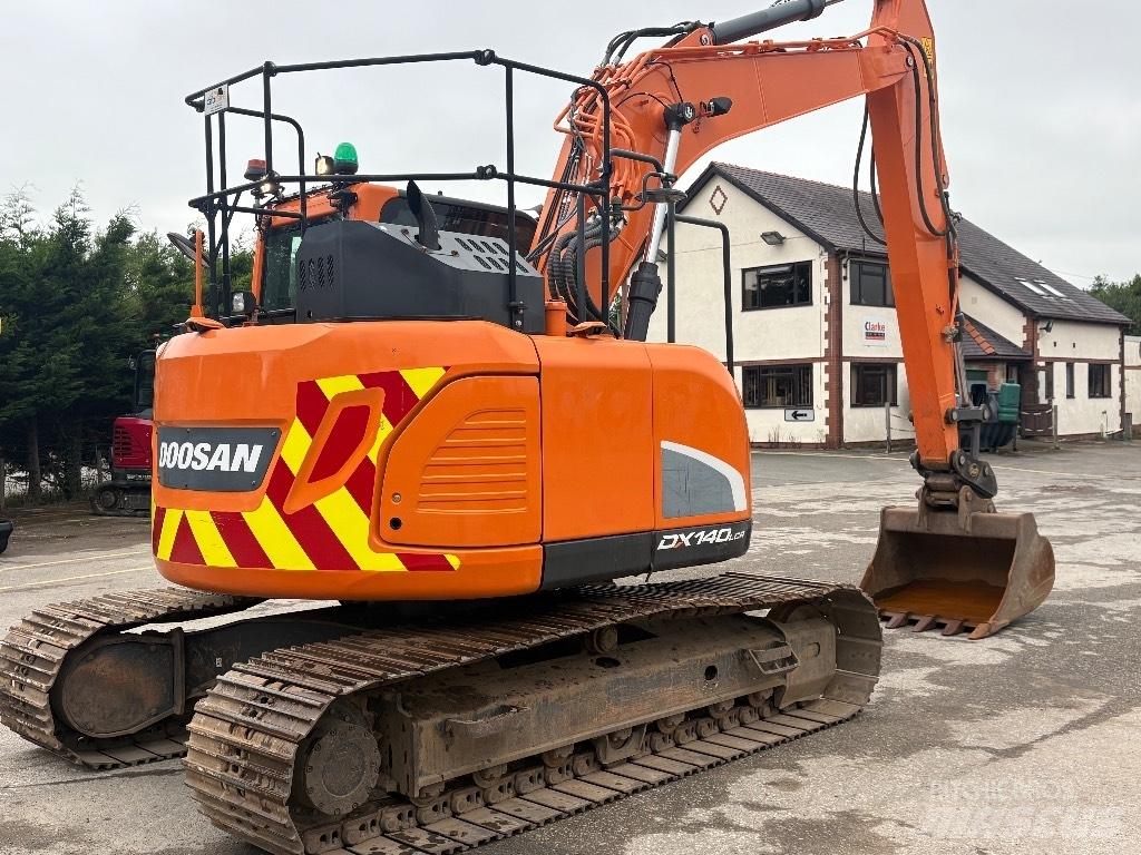 Doosan DX140LCR-5 Гусеничные экскаваторы