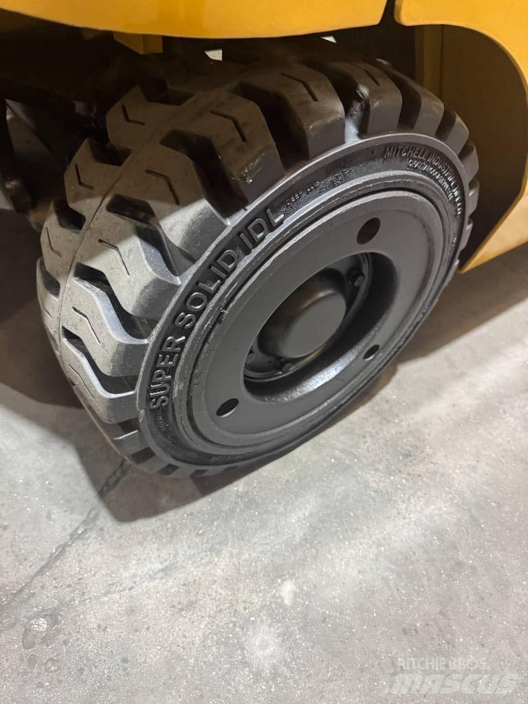 CAT GC 40 K S TR Другие складские механизмы