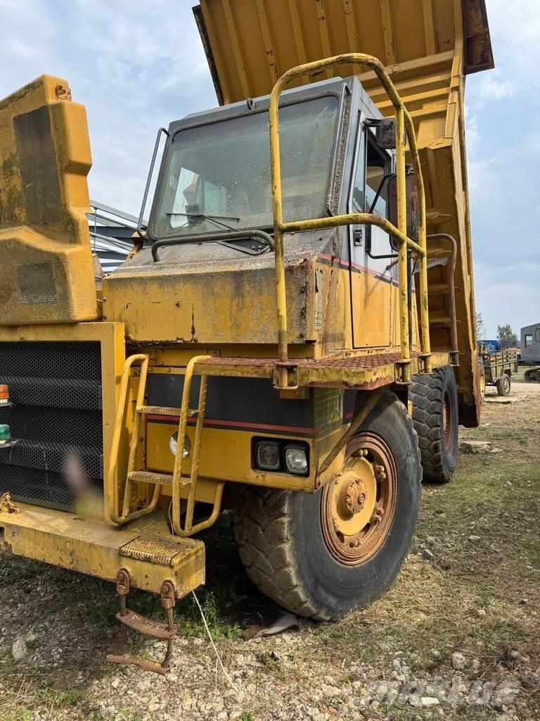 CAT 769D Мини-самосвалы